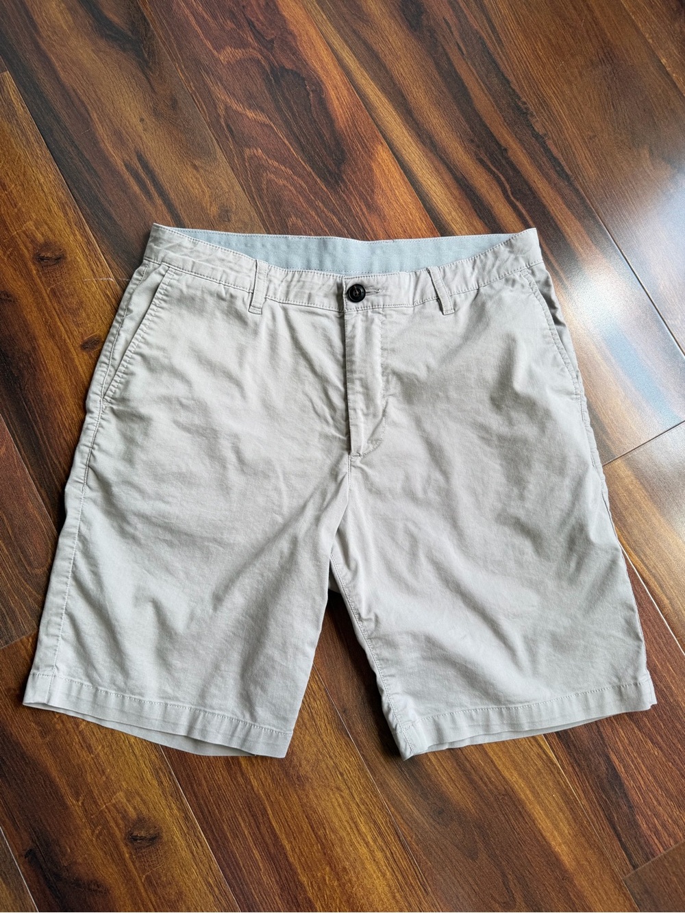 Faherty 9” Movement Chino Short Fossil Size 32 Pockets Organic Cotton Blend